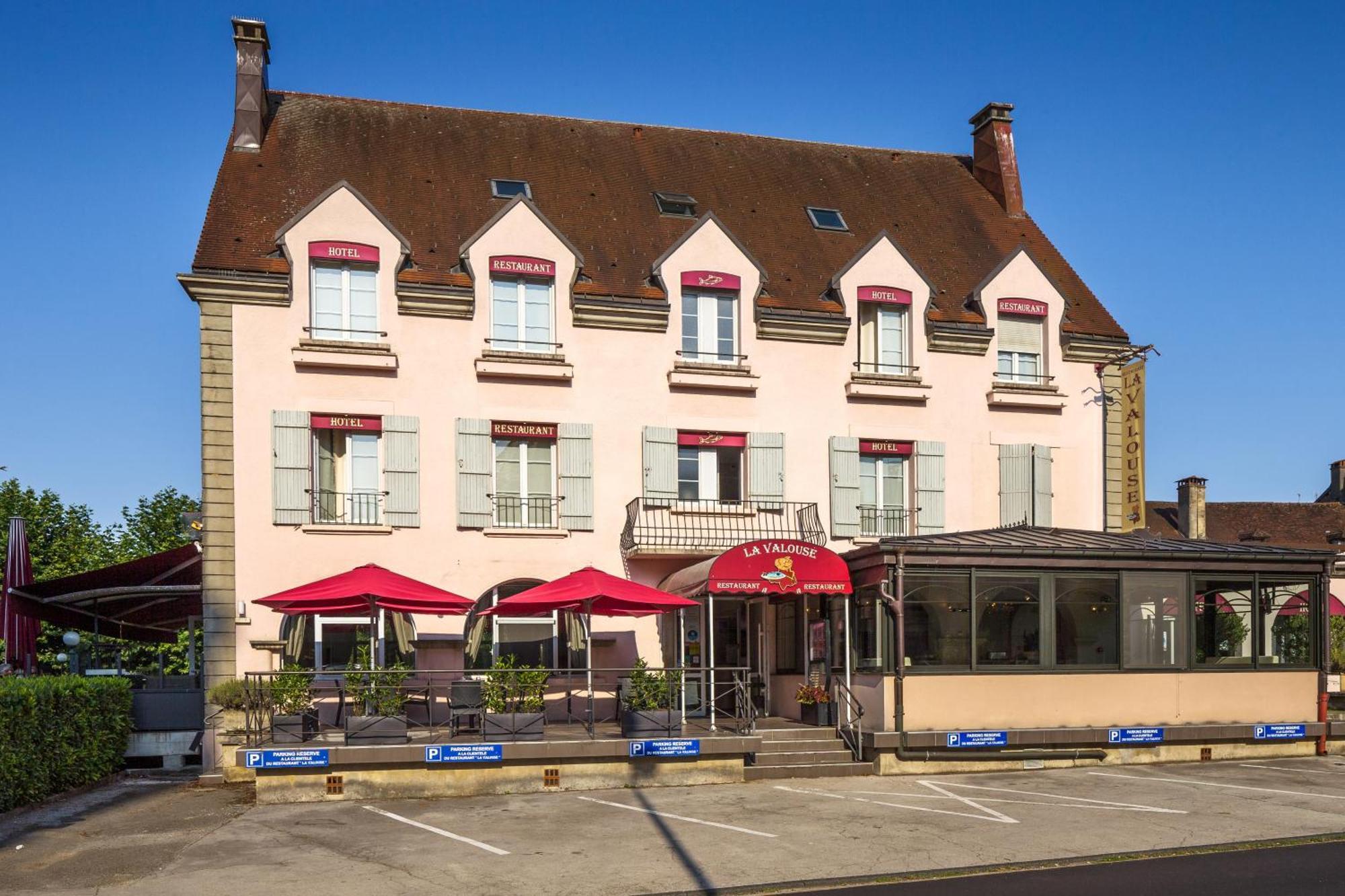 Hotel Le Vouglans - Restaurant La Valouse Orgelet Exteriér fotografie